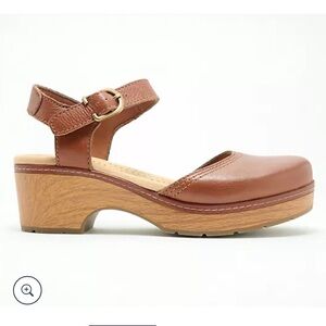 COPY - Clarks Leather Clogs